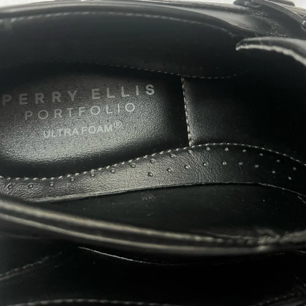 Perry Ellis Men's Classic Black Slip-On Loafers, Size 91/2, NWOT